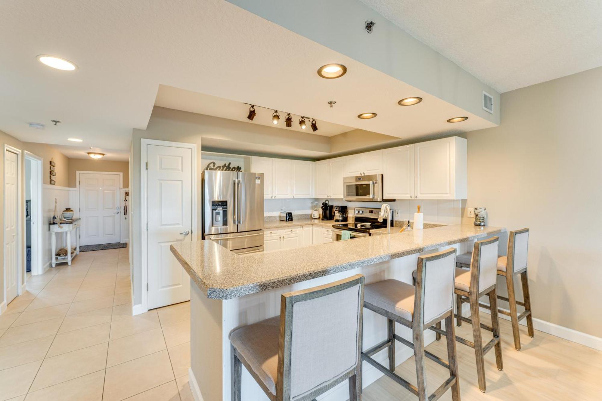 New Smyrna Beach Condo With Balcony And Pool Access 외부 사진