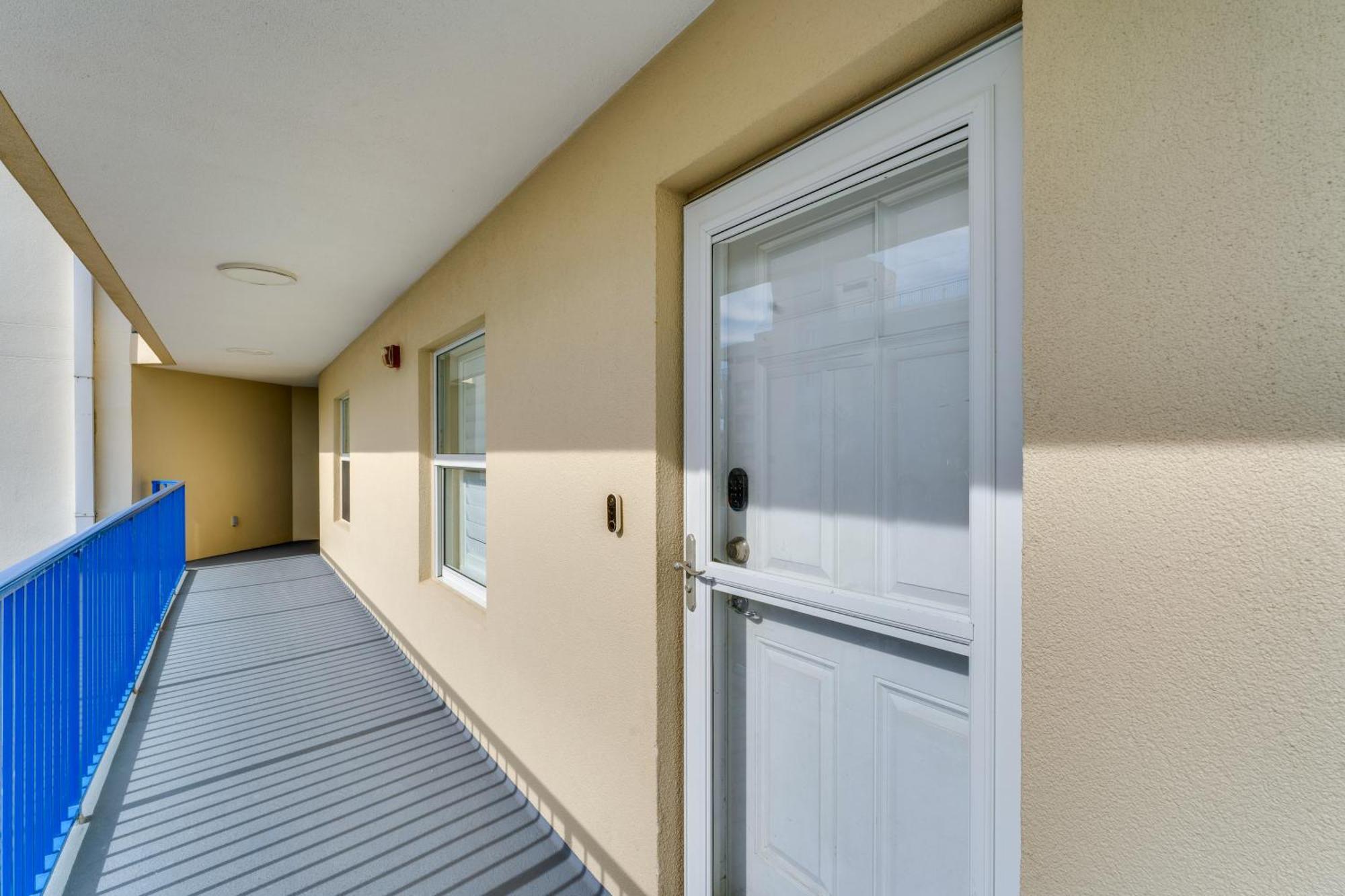 New Smyrna Beach Condo With Balcony And Pool Access 외부 사진
